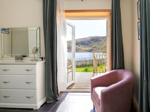 Cottage | 1 bedroom, individually decorated, individually furnished, free WiFi