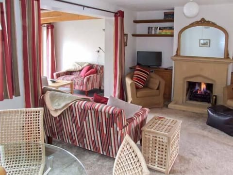 Cottage | Interior