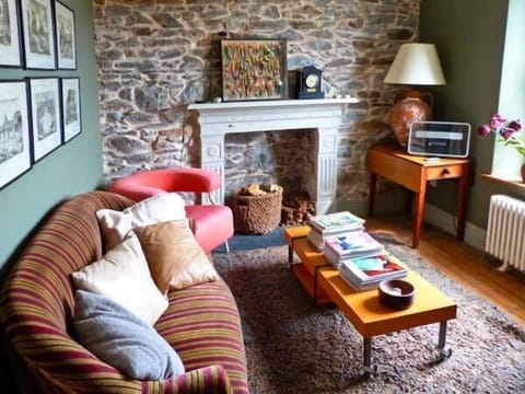 Cottage | Living room | TV