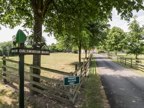 Cottage | Property grounds