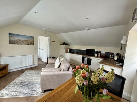 Cottage | Living area | TV, DVD player