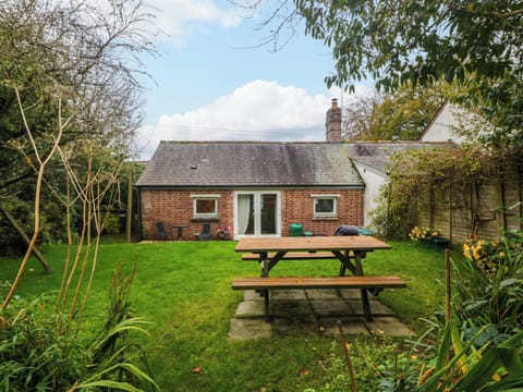 Cottage | Outdoor dining