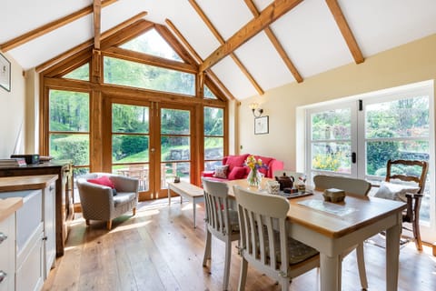 Cottage | Private kitchen | Microwave, stovetop, dishwasher, highchair