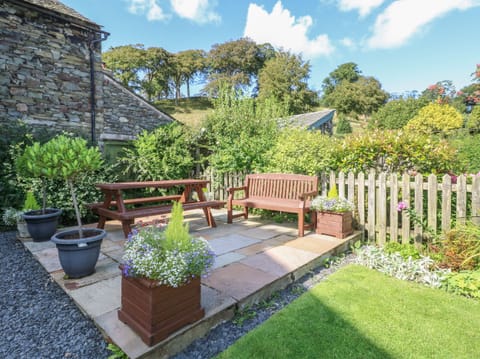 Cottage | Balcony