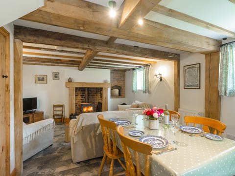 Cottage | Interior