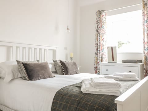 Cottage | 2 bedrooms, individually decorated, individually furnished, free WiFi