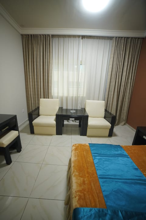 Standard Double Room | 1 bedroom, in-room safe, desk, blackout drapes