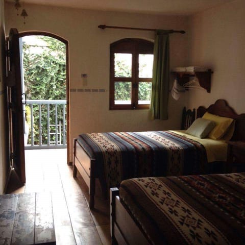 Classic Twin Room, 2 Twin Beds | Free WiFi, bed sheets