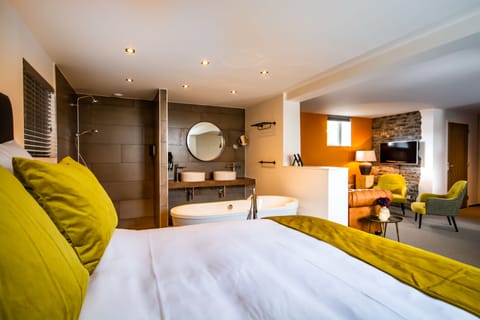 Deluxe Suite | Desk, free WiFi