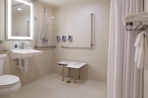 Room, 1 Queen Bed, Non Smoking, City View | Bathroom | Combined shower/tub, eco-friendly toiletries, hair dryer, towels