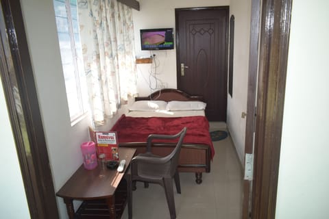 Single Room | 1 bedroom, in-room safe, soundproofing, free WiFi