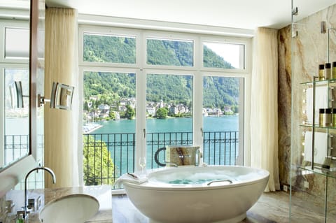 Presidential Room, Lake View (Residence) | Minibar, in-room safe, desk, soundproofing