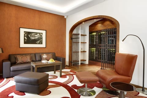 Room, Mountain View (Residence) | Minibar, in-room safe, desk, soundproofing