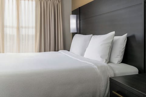 In-room safe, desk, iron/ironing board, free cribs/infant beds