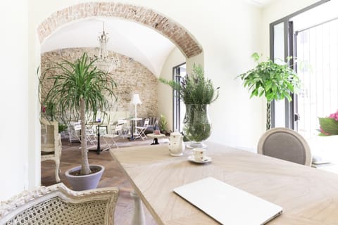 Daily buffet breakfast (EUR 18 per person)