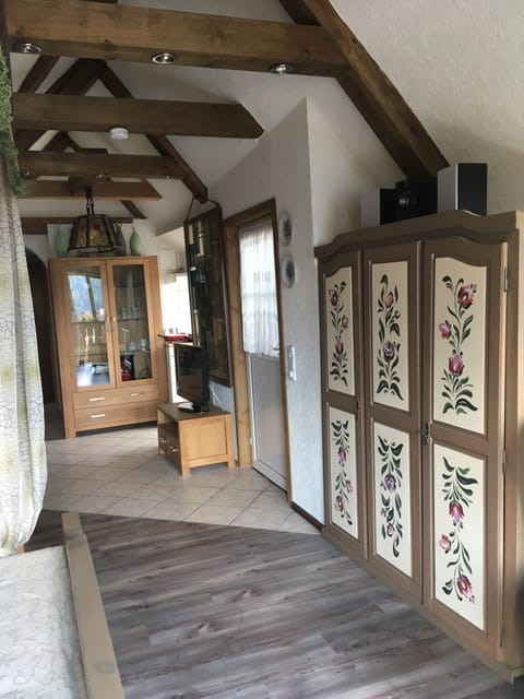 Apartment | In-room safe, free cribs/infant beds, rollaway beds, free WiFi