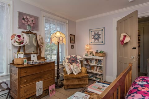 Double Room | Individually decorated, individually furnished, iron/ironing board