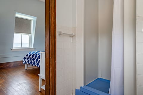 Room, 1 Queen Bed, Private Bathroom (#1 Main Building) | Bathroom | Shower, free toiletries, towels