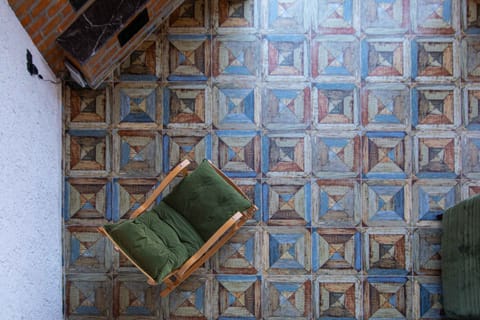 Luxury Suite | Hypo-allergenic bedding, blackout drapes, soundproofing, free WiFi