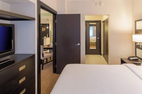 Suite, 1 Bedroom | In-room safe, desk, soundproofing, iron/ironing board