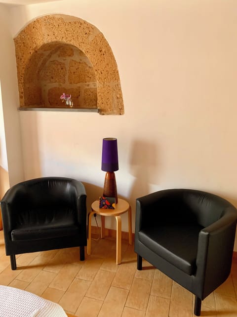 Double Room | Premium bedding, desk, laptop workspace, free cribs/infant beds