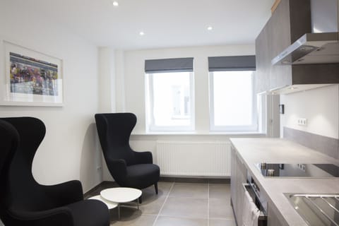 Design Condo, 2 Bedrooms | Premium bedding, in-room safe, individually decorated