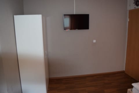 Apartment, Multiple Bedrooms (49-00) | Room amenity