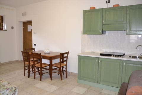 Apartment, 1 Bedroom | Private kitchen