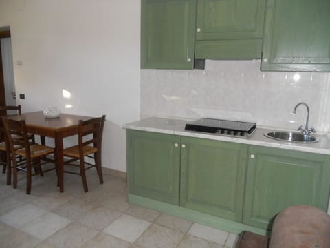 Apartment, 1 Bedroom | Private kitchen