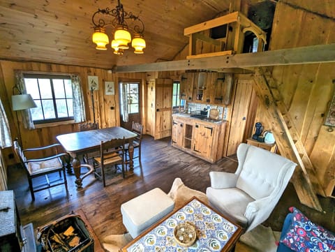 Traditional Cottage, 2 Bedrooms | Private kitchen | Fridge, stovetop, dishwasher, coffee/tea maker