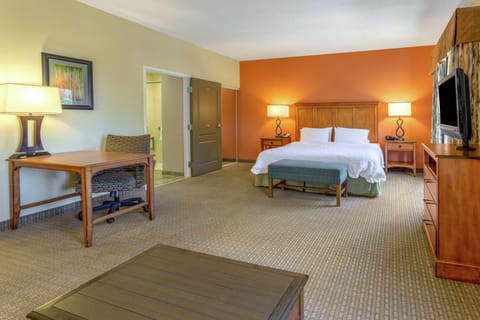 Suite, 1 King Bed, Accessible, Non Smoking | Premium bedding, pillowtop beds, in-room safe, blackout drapes