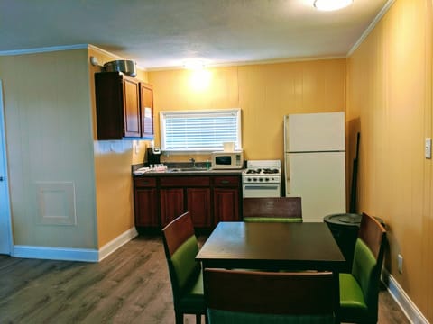 Deluxe Apartment | In-room dining