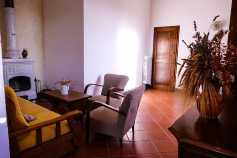 Apartment, 2 Bedrooms (5 adults) | Premium bedding, desk, blackout drapes, free cribs/infant beds