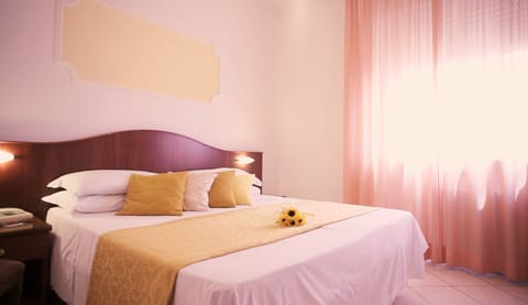 Minibar, in-room safe, desk, soundproofing