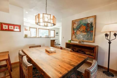 Townhome, 3 Bedrooms | Dining