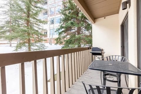 Condo, 1 Bedroom | BBQ/picnic area