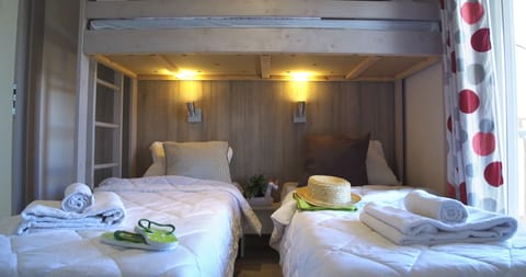 Cottage, 3 Bedrooms (8 Pers) | Premium bedding, blackout drapes, soundproofing, bed sheets