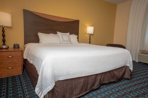 Premium bedding, pillowtop beds, in-room safe, desk