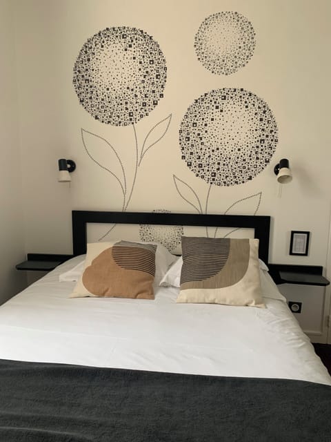 Double Room, City View | Free WiFi, bed sheets