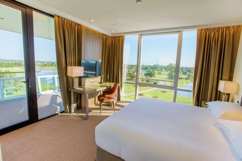 Suite, Terrace, Corner | Premium bedding, minibar, in-room safe, desk