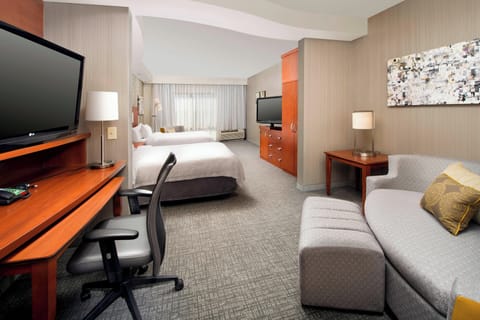 Suite, 1 Bedroom (Mobility/Hearing Accessible, Tub) | In-room safe, desk, laptop workspace, iron/ironing board