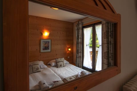 Family Room | Egyptian cotton sheets, premium bedding, individually decorated