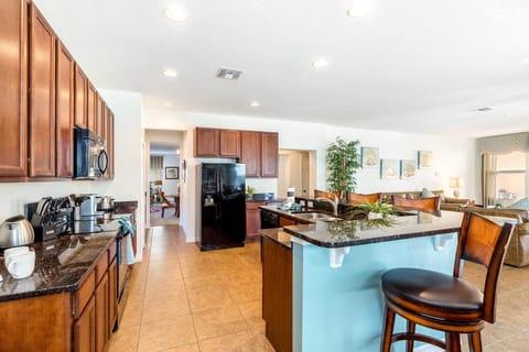 Family House | Private kitchen | Fridge, microwave, oven, stovetop