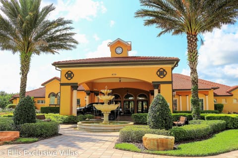 Family House | Property entrance