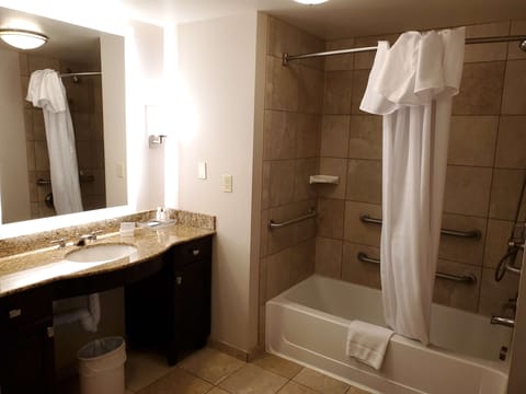 Suite, Accessible, Non Smoking | Bathroom | Combined shower/tub, free toiletries, hair dryer, towels