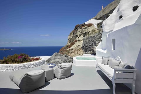 House (Private Cave) | Terrace/patio