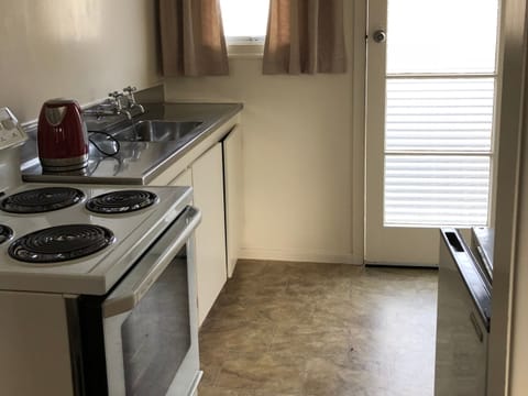 One Bedroom  | Private kitchen | Microwave, oven, stovetop, electric kettle