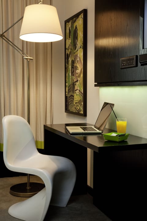 Minibar, in-room safe, desk, blackout drapes