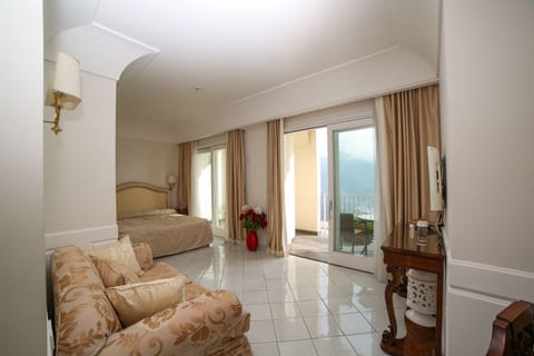 Deluxe Double Room, 1 Queen Bed, Terrace, Sea View (panoramic) | Minibar, in-room safe, soundproofing, free WiFi