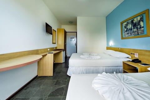 Standard Room | 1 bedroom, Egyptian cotton sheets, minibar, in-room safe